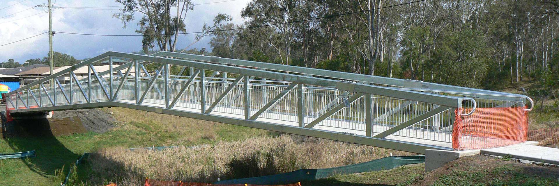 Steel Pedestrian Truss Bridge, Double Apex, Span 42metres – Rice Road, Ipswich.